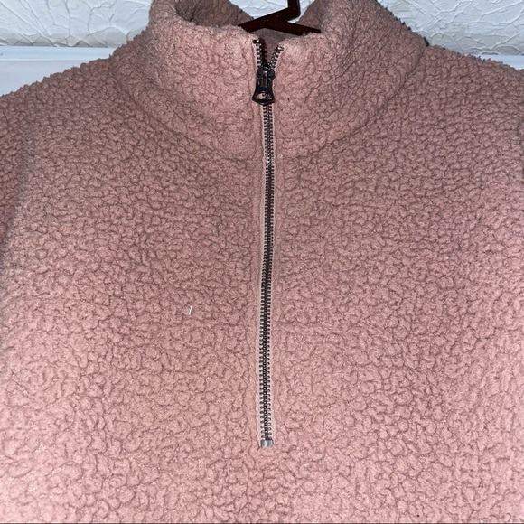 American Eagle Fuzzy Sherpa Pullover Jacket Sweater Long Sleeve Mockneck 1/2 Zip - Picture 2 of 6